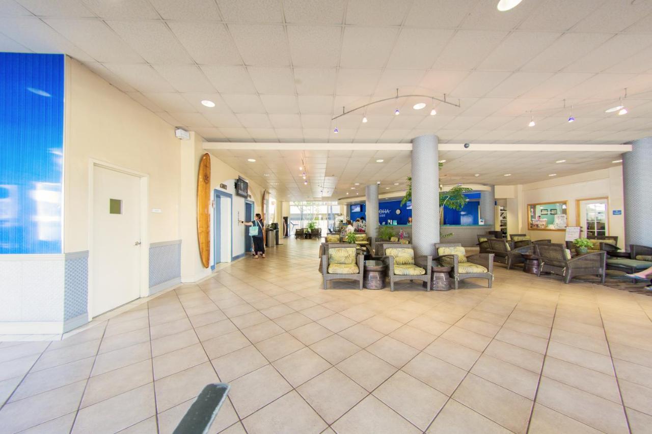 Aloha Vibes Await! Stylish Condo At Aloha Surf - Mountain And City Views Honolulu Exterior photo